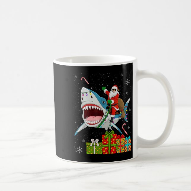 Caneca De Café Santa Riding Shark Christmas Pajama Cute Ocean Ani (Direita)