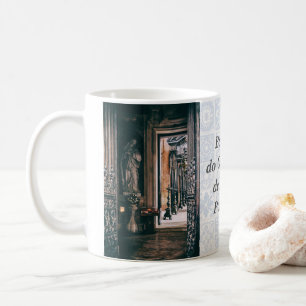 Caneca De Café Santo Rita da estátua de Cascia no Palácio de Mafr
