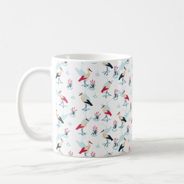 Caneca De Café Santuário de Serene Stork - Cena de Pond Elegante (Esquerda)