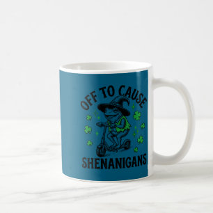 Caneca De Café Sapo fora para causar travessuras dia de são patrí