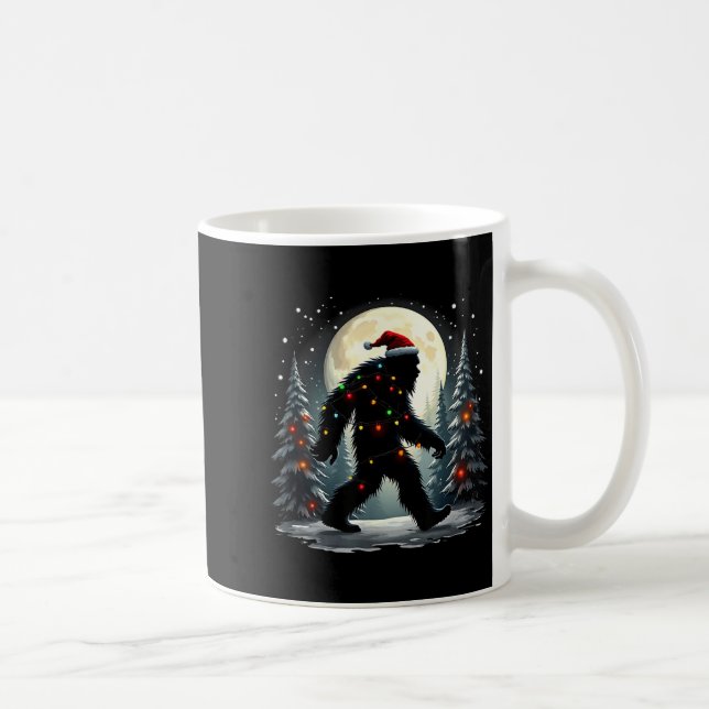 Caneca De Café Sasquatch 67 Santa Bigfoot Christmas Tree Funny  (Direita)