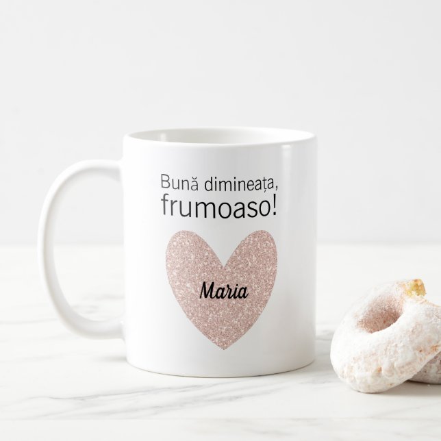 Caneca De Café Saudação Romena Personalizada e Coração Dourada Ro (Com Donut)