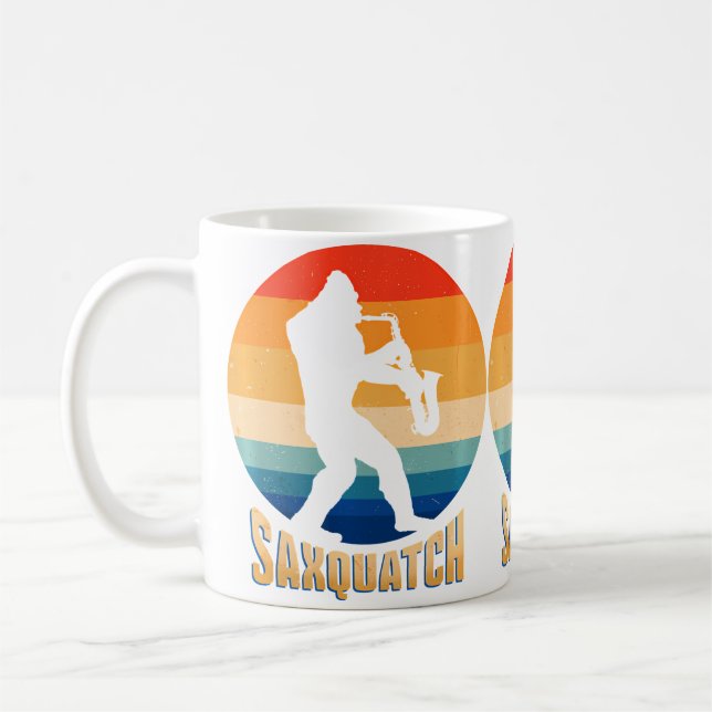 Caneca De Café Saxquatch Divertido Um Sax E Um Sasquatch Tocando  (Esquerda)