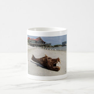 Caneca De Café Sea Monster Mug por Juan Cabana