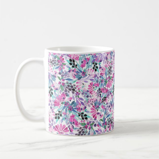Caneca De Café Seamless pattern of purple flowers and berries,blu (Esquerda)