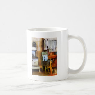 Caneca De Café Secagem de roupa em cozinha