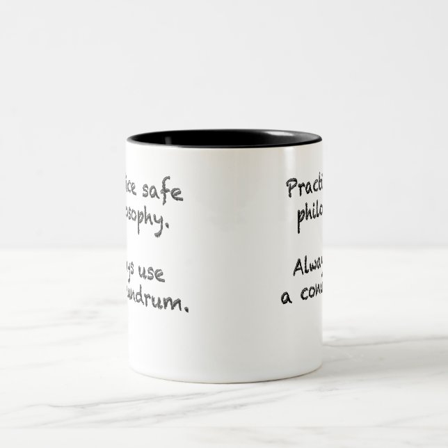 Caneca de café segura da filosofia (Centro)