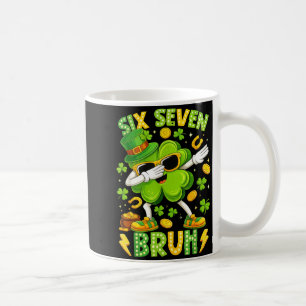 Caneca De Café Seis sete 67 meme legal dia de São Patrício menino