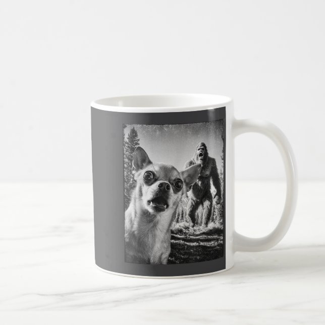 Caneca De Café Selfie Cryptid Chihuahua Humor Sasquatch Bigfoot J (Direita)