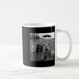 Caneca De Café Selfie de Gatos e Cachorros com OVNI Alien Diverti