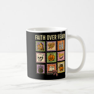 Caneca De Café Selo de Halloween Cristão Fé Sobre o Medo Crente
