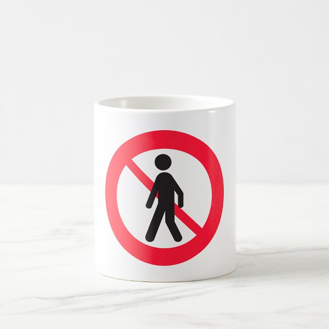Caneca De Café Sem Sinal de Estrada de Pedestres (Criador carregado)