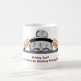 Caneca De Café Senhora idosa motorista