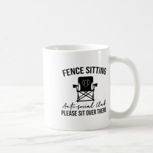 Caneca De Café Sentado na Cerca Clube Antisocial Por Favor Sente-