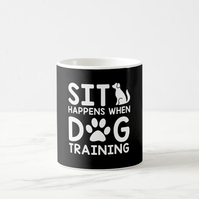 Caneca De Café Sente-se acontecem quando instrutor de cão do (Centro)