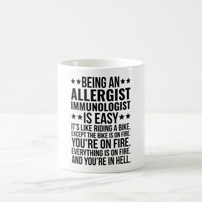Caneca De Café Ser Um Imunologista Alérgico É Fácil (Centro)