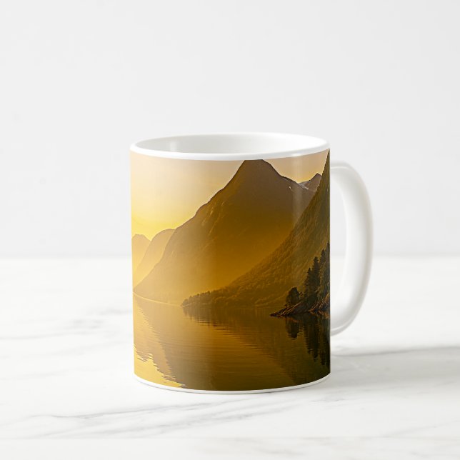 Caneca De Café Serenidade Sunlit Fjord (Frente Esquerda)