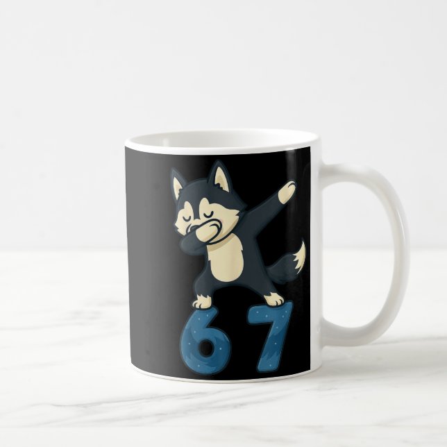 Caneca De Café Siberian Husky Dog Dabbing 67 Meme Six Seven Funny (Direita)