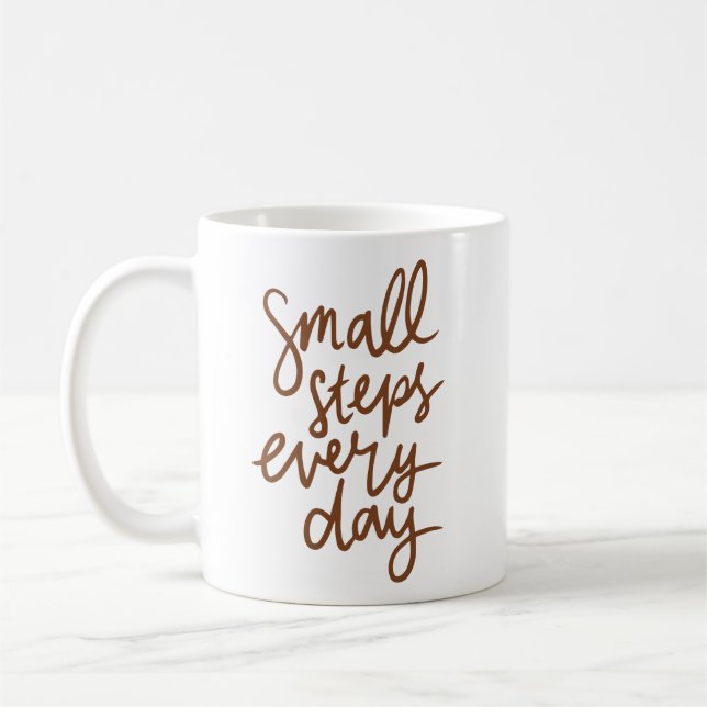 Caneca De Café Simple Elegant Small Steps Every Day Handwritten (Esquerda)