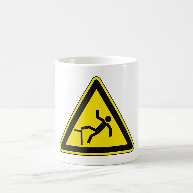 Caneca De Café Sinal de Cuidado com o Passo Obstáculo à Frente (Criador carregado)