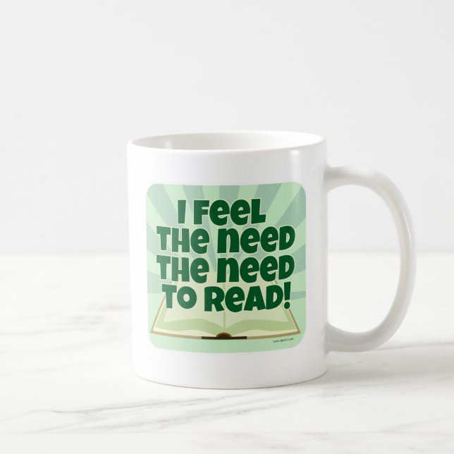 Caneca De Café Sinta Que Precisa Ler Um Bookworm Engraçado (Direita)
