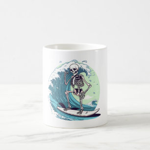 Caneca De Café Skeleton surfar nas ondas