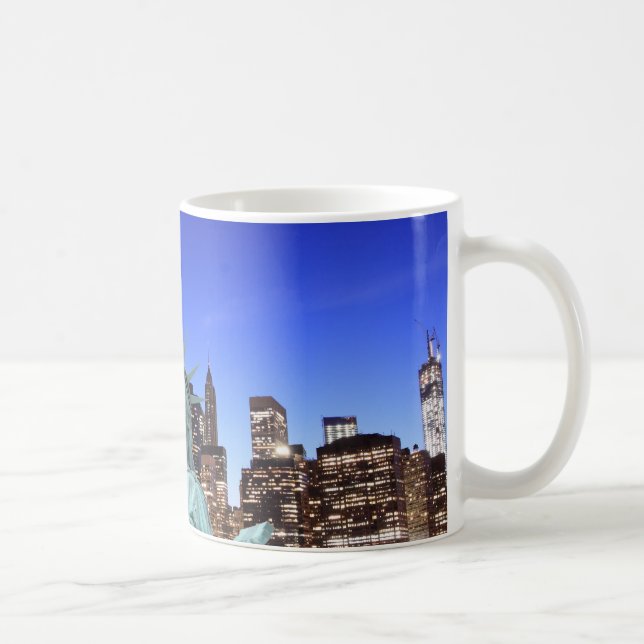 Caneca De Café Skyline de Manhattan e a estátua da liberdade (Direita)