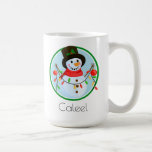 Caneca De Café Snowman Christmas Mug: Sip in Holiday<br><div class="desc">Prepare-se para abraçar a magia do feriado com a encantadora "Maravilha de inverno de Snowman: Mug de Natal Personalizado." Esta deliciosa caneca de cerâmica é projetada para trazer alegria e calor enquanto você celebra a época mais maravilhosa do ano. Mas o que torna essa caneca realmente especial é a opção...</div>