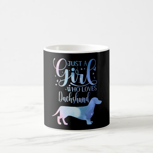 Caneca De Café Só Uma Menina Que Ama Um Cachorro Dachshund Sobre  (Centro)