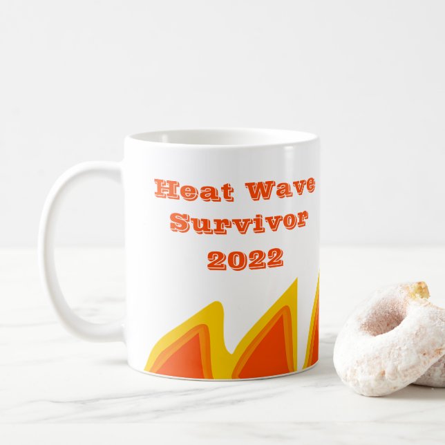 Caneca De Café Sobrevivência de Onda de Calor 2022 Coffee Mug (Com Donut)
