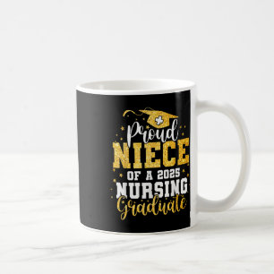 Caneca De Café Sobrinha Orgulhosa da Turma de 2025 Graduada em En