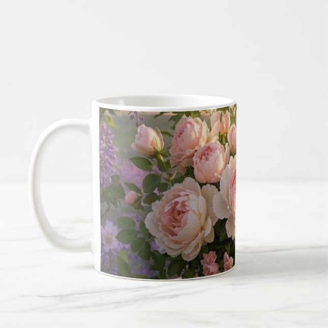 Caneca De Café Sonhadora, cena de foco suave de uma lavanda, Flor (Esquerda)