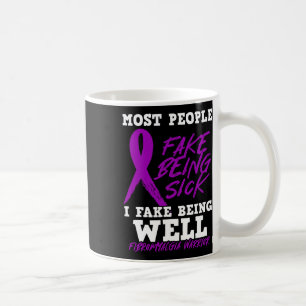 Caneca De Café Sou Falso Estando Bem. Fibromialgia Roxa Sensibili