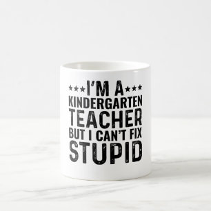 Caneca De Café Sou professor de jardim de infância, mas não consi