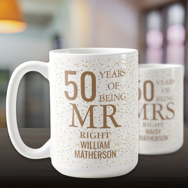 Caneca De Café Sr. Diversão 50º Aniversário Dourado Corações (Mr Right Fun 50th Wedding Anniversary Gold Hearts Coffee Mug)