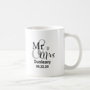 Caneca De Café Sr. & Sra. Casamento Data com sobrenome casado