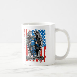 Caneca De Café St Michael defende-nos na polícia da batalha