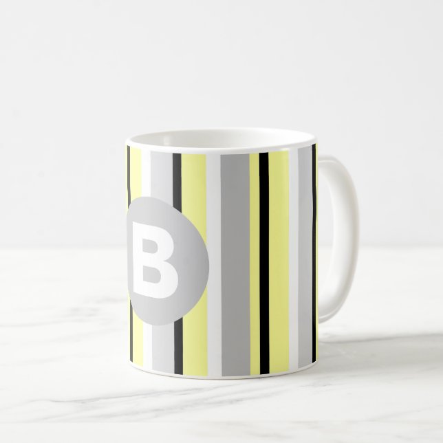 Caneca De Café Stylish Yellow and Grey Striped Monogram (Frente Esquerda)