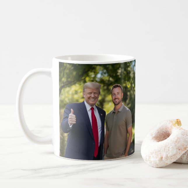 Caneca De Café Sua Foto com o Presidente Donald Trump 2024 Engraç (Com Donut)