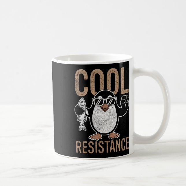 Caneca De Café Subtle Cool Resistance Penguin Tariffs Protest Ant (Direita)