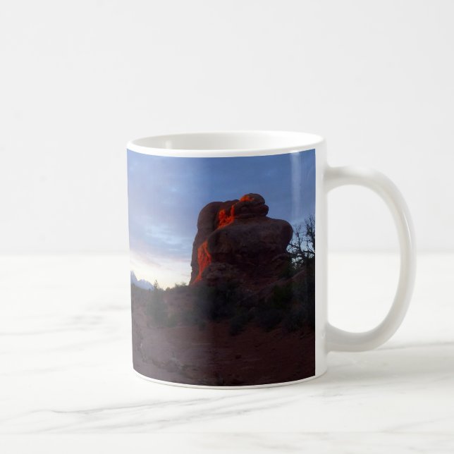 Caneca De Café Sunrise na Trilha do Windows em Arches (Direita)