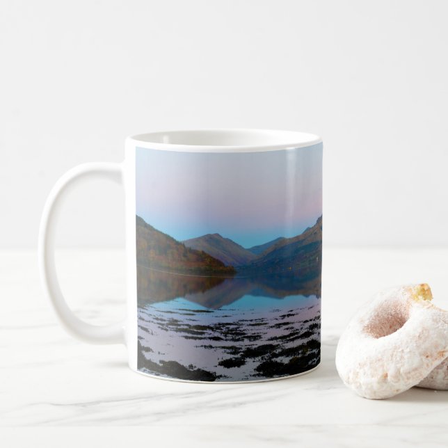 Caneca De Café Sunset over Loch Fyne, Scotland Mug (Com Donut)