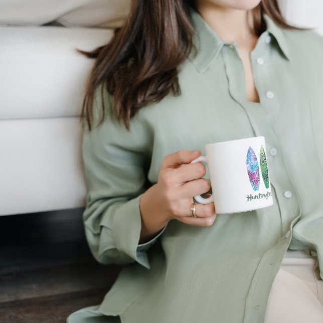 Caneca De Café Surfboards de Aquarela de praia em Huntington (Criador carregado)