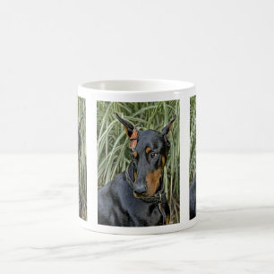 Caneca De Café Surpresa da borboleta do Doberman