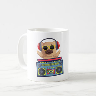 Caneca De Café T-Shirt RETRO MUSICAL PUG AND CASSETTE PLAYER