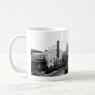 Caneca De Café Teatro Columbia, Noite de Abertura