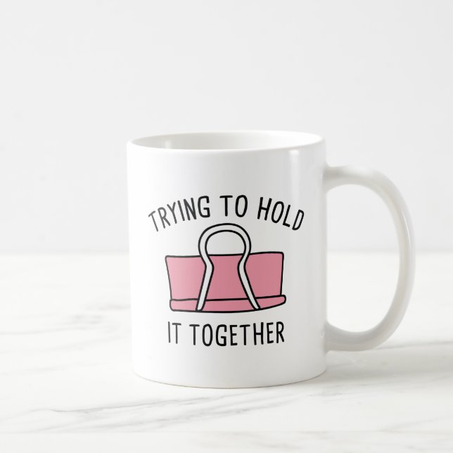 Caneca De Café Tentando Segurá-Lo Junto (Direita)