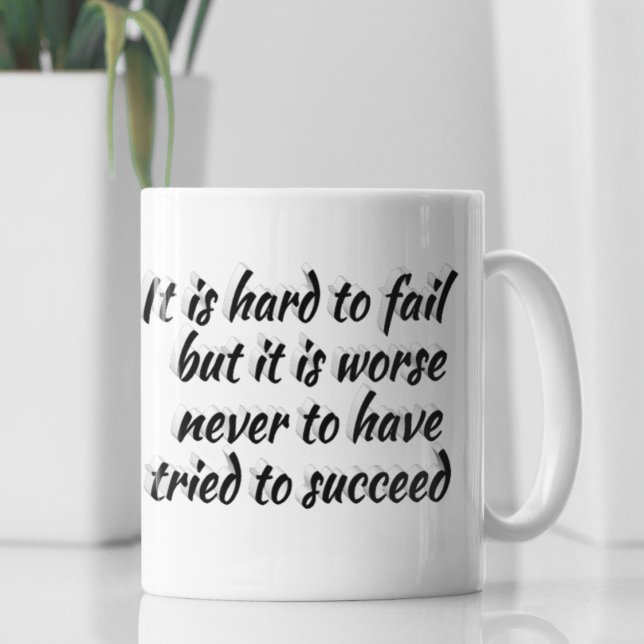 Caneca De Café Tente fazer a cotação motivacional com êxito (Criador carregado)