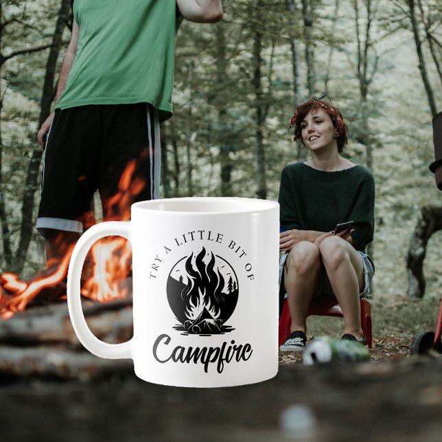 Caneca De Café Tente um pouco de caminhada de Campfire (Criador carregado)