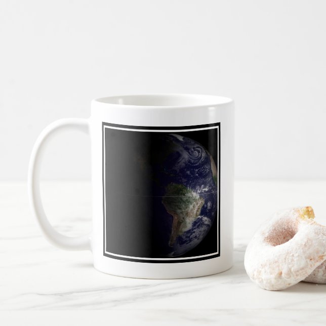 Caneca De Café Terra No Equinócio. (Com Donut)
